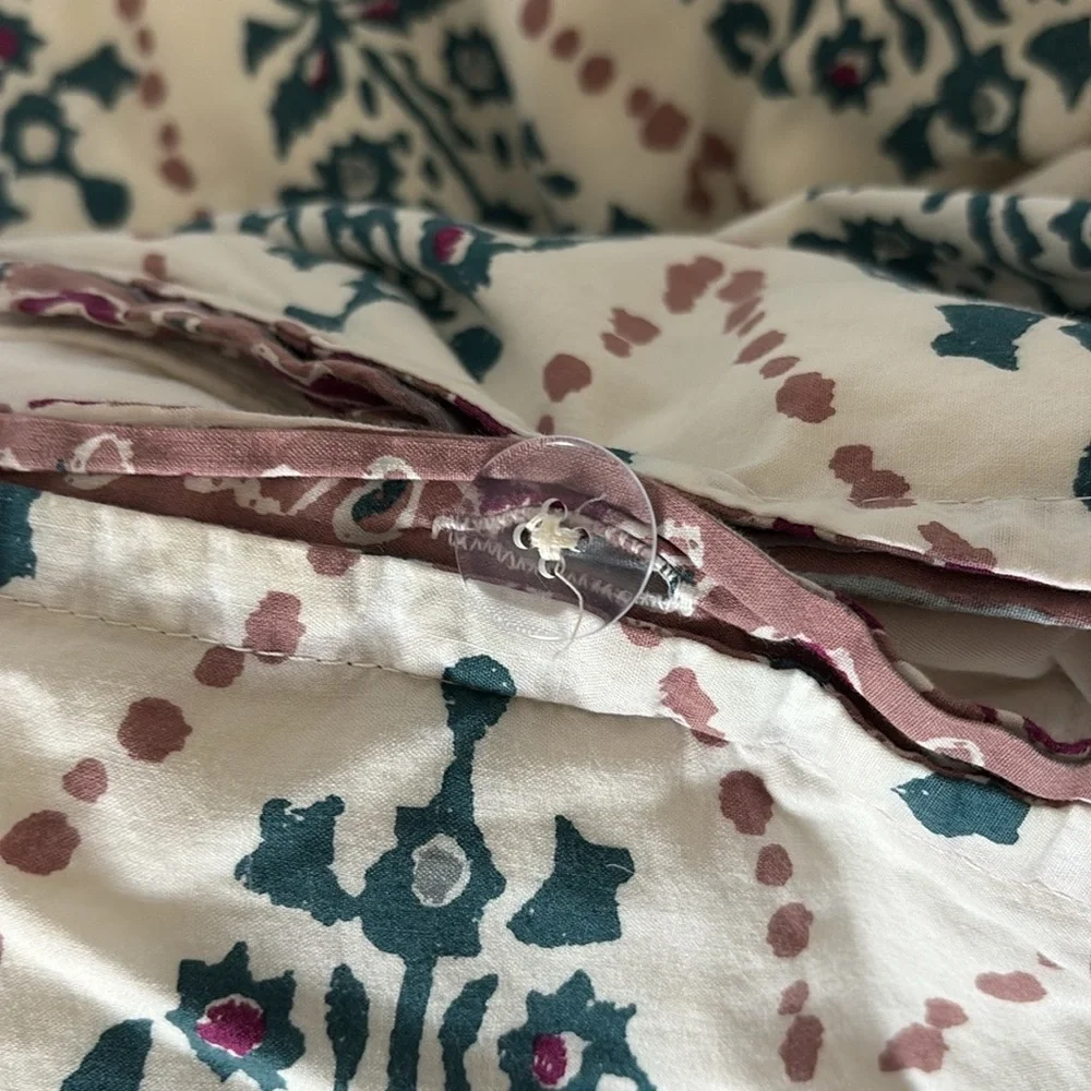 Urban outfitters extra long twin duvet cover with two pillow shams - Picture 2 of 8